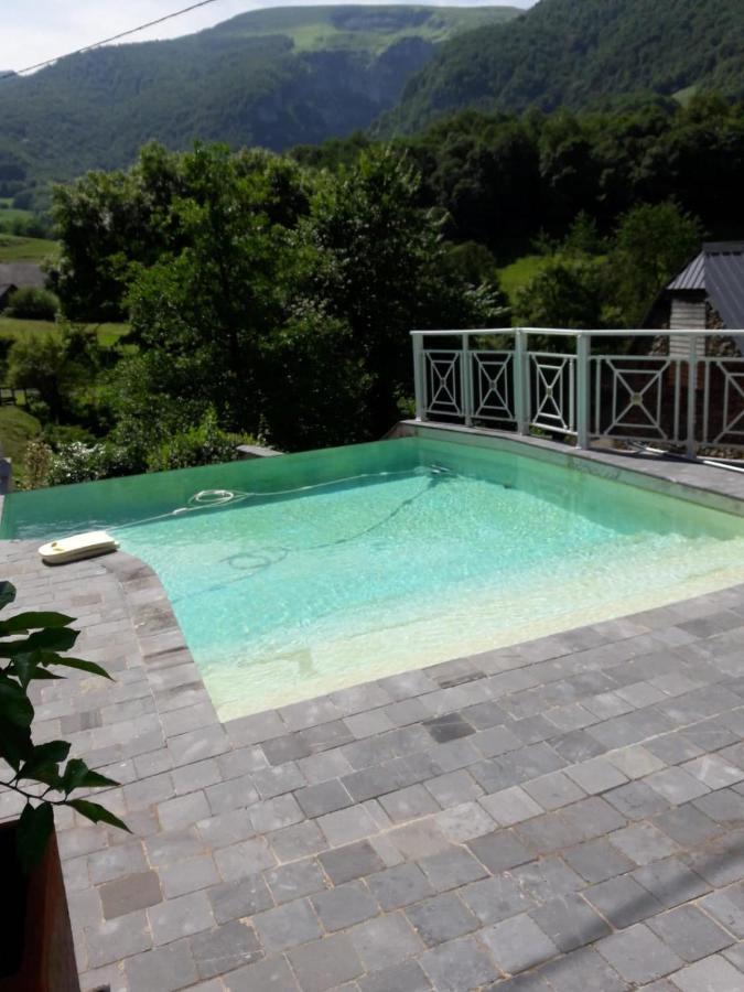 Maison Ainerak Gite A Sainte Engrace Ла-Пьер-Сен-Мартен Экстерьер фото